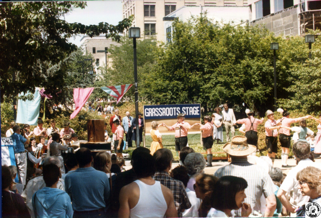 1980 04 20 08 Fayetteville St Mall.jpg